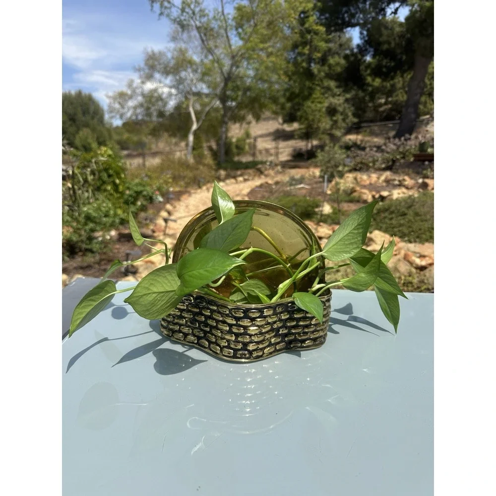 Vintage Brass Wall Pocket Hanging Basket Weave Planter Made In England Bricks